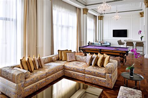 hotel versace dubai grand suite con vista torrente|palazzo versace suites.